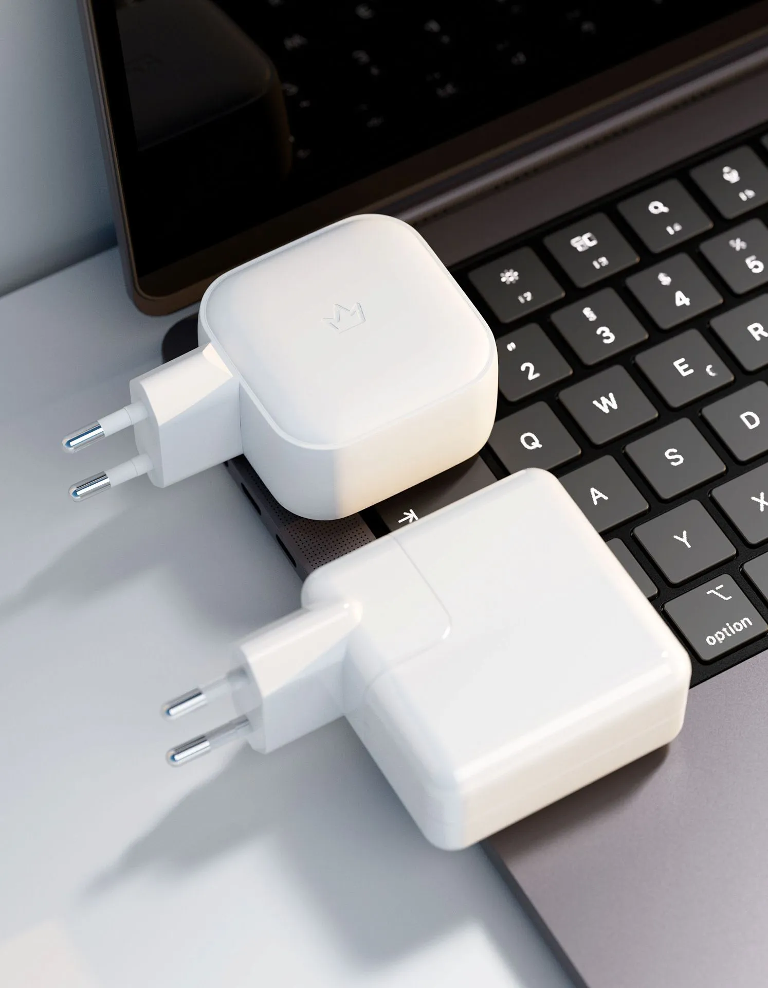 Сетевое зарядное устройство VLP G-Charge 65Вт USB-C+USB-C+USB-A, PD, QC, белыйphoto2